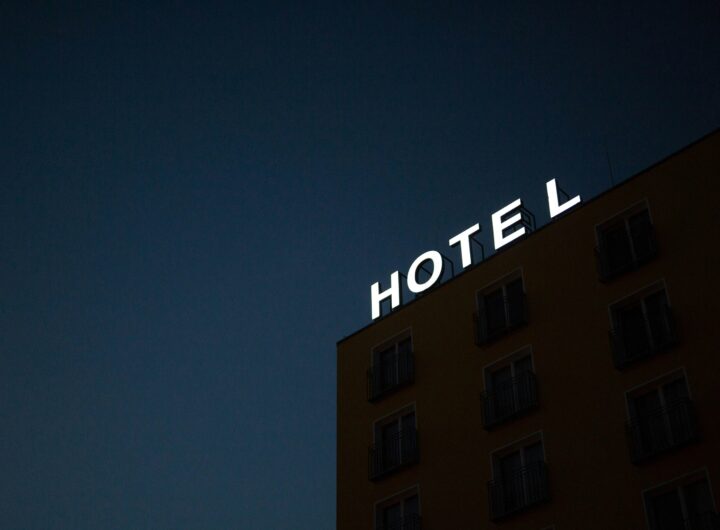 Hotelurile