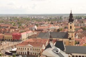 multe orașe